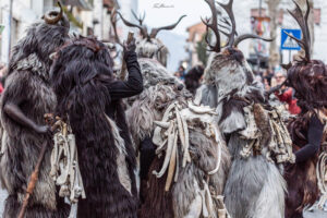 Il Carnevale europeo delle maschere zoomorfe diventa virale e incorona Isernia quale sua capitale