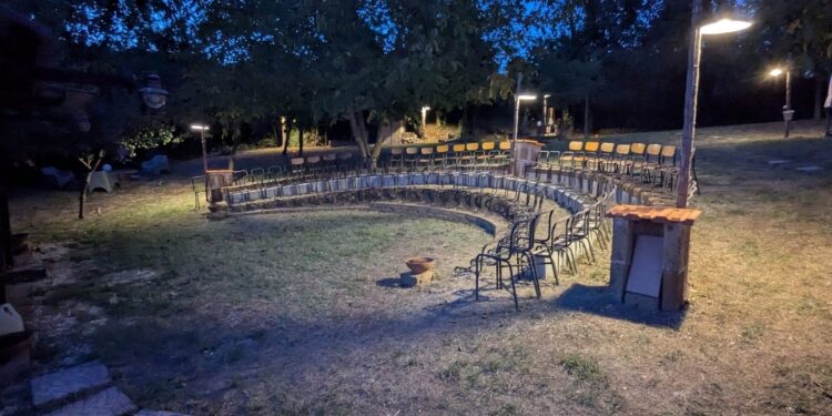 Isernia alla Casa Magnastoria il viaggio nella cultura con Franco Avicolli